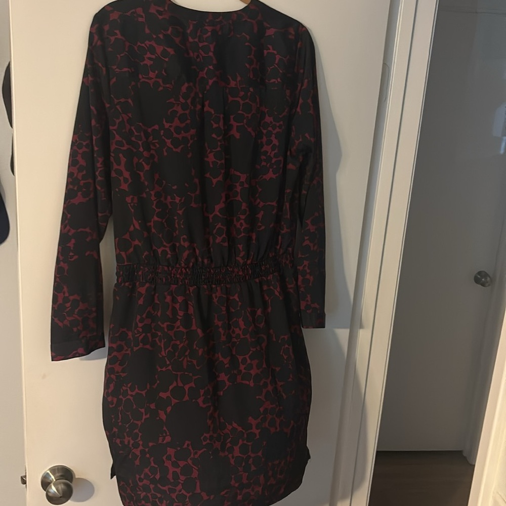 NWOT Gap Black and Burgundy Red Dress - Picture 2 of 5